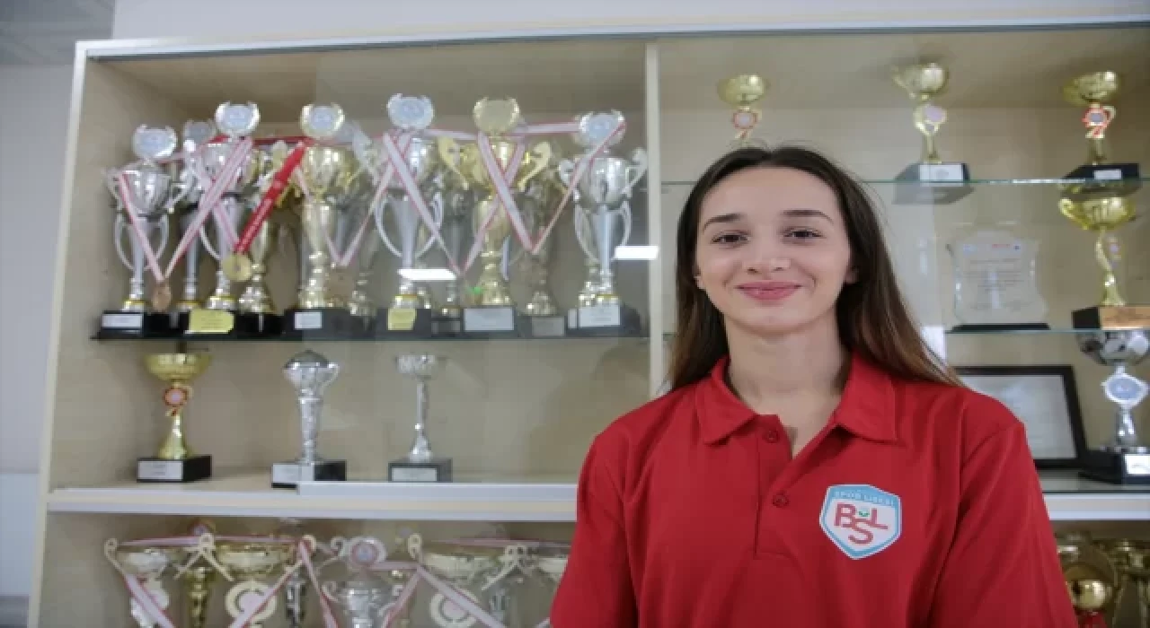 Hiperaktif olduğu için yönlendirildiği cimnastikte başarıdan başarıya koşuyor