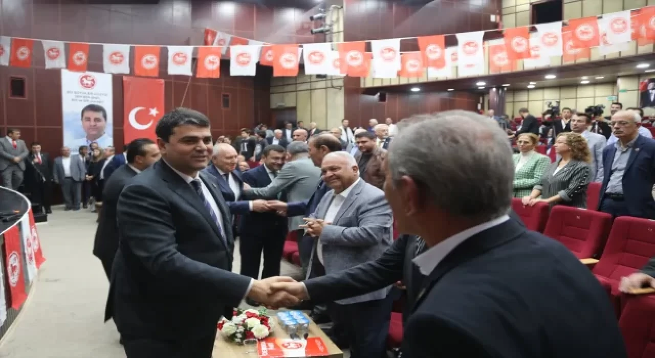 Demokrat Parti Genel Başkanı Uysal, Bursa’da partisinin ilçe kongresinde konuştu: