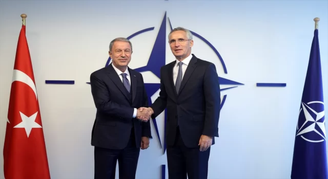 Bakan Akar, NATO Genel Sekreteri Stoltenberg ile görüştü