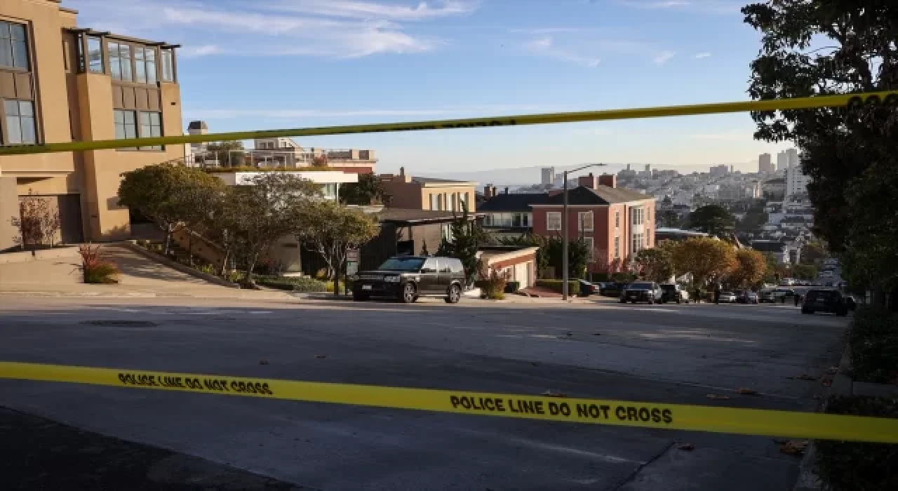 ABD Temsilciler Meclisi Başkanı Pelosi’nin eşi, evinde saldırıya uğradı