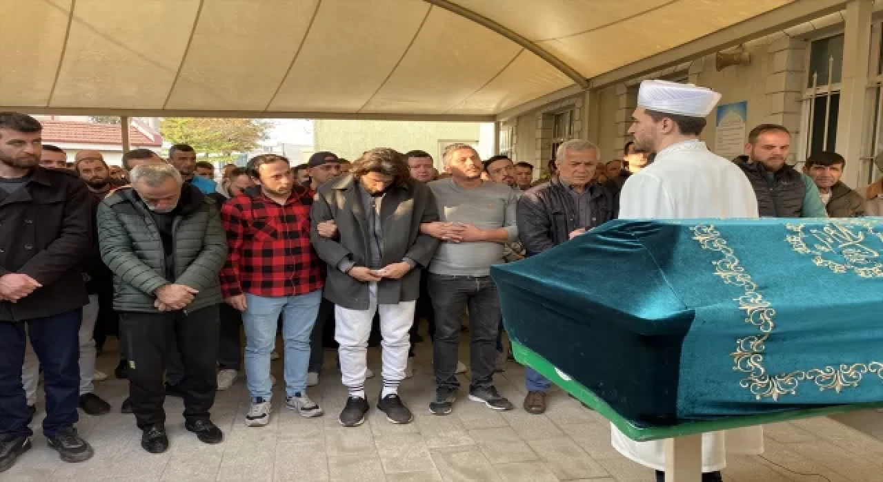 Sakarya’da ahşap evde çıkan yangında biri çocuk 2 kişi öldü