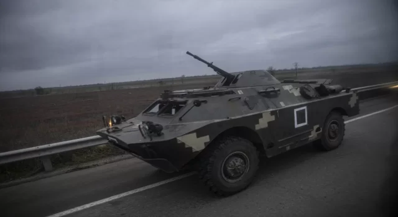 Ukrayna’da Rus güçlerinin çekildiği Herson bölgesinde mayın temizleme çalışmaları sürüyor