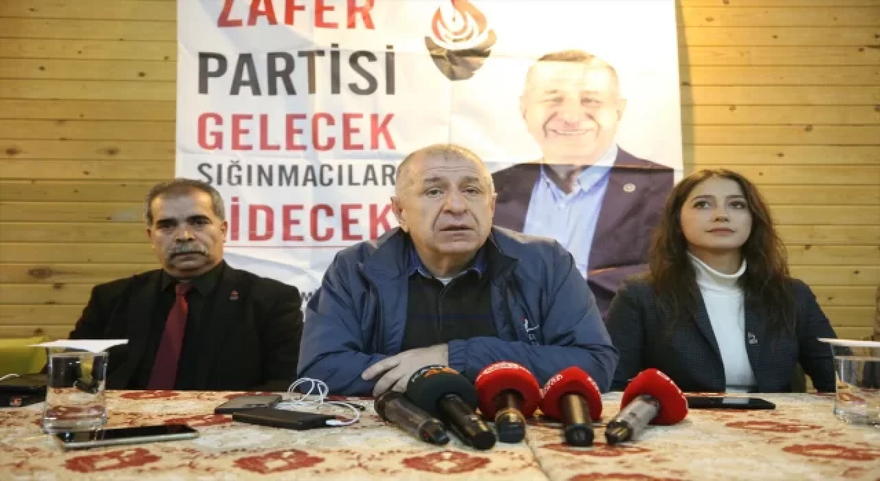 Zafer Partisi Genel Başkanı Özdağ, Kahramanmaraş’ta rozet taktı