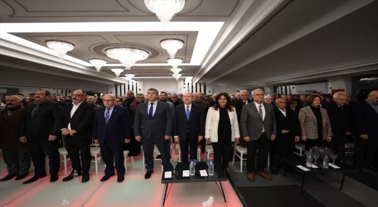 Kılıçdaroğlu, Kayseri’de kanaat önderleriyle buluştu