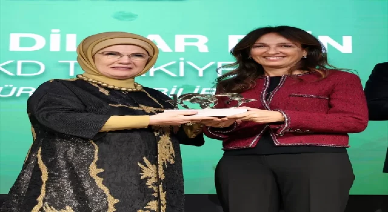 Emine Erdoğan, ”Sürdürülebilir Yüzyıl Zirvesi ve Ödül Töreni”nde konuştu