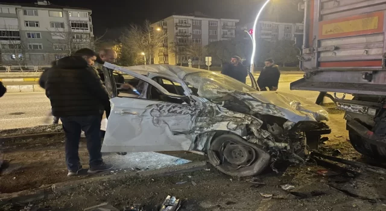 Edirne’de trafik kazasında 2 kişi yaralandı