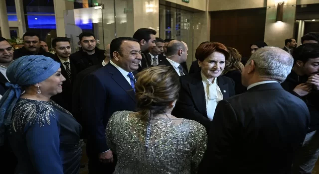 İYİ Parti Genel Başkanı Akşener nikah şahidi oldu