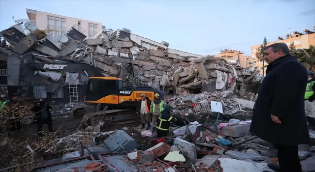 BBP Genel Başkanı Destici, Adıyaman İl Başkanı Komşu’yu kurtarma çalışmalarını takip etti