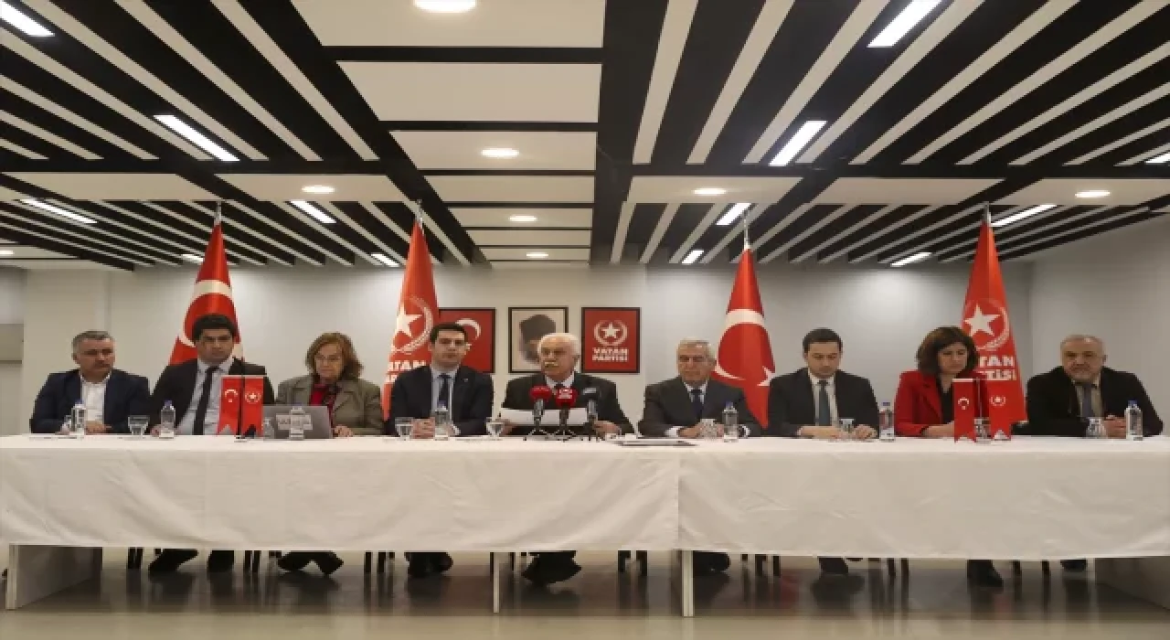 Vatan Partisi Genel Başkanı Perinçek basın toplantısı düzenledi