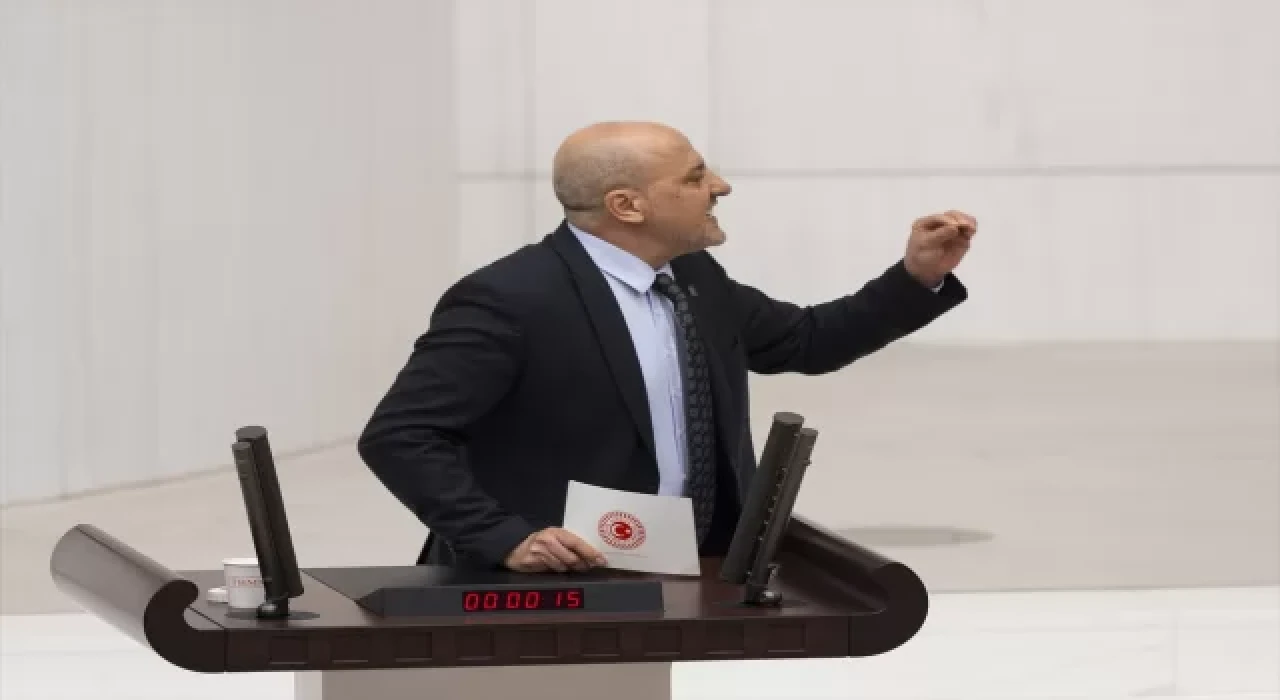 Ahmet Şık’a, ”kaba ve yaralayıcı sözler” kullandığı gerekçesiyle kınama cezası