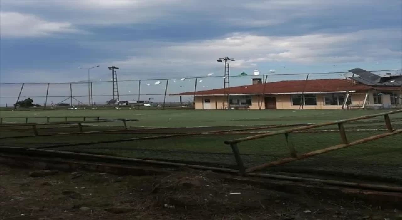 Trabzon’da şiddetli fırtına etkili oldu