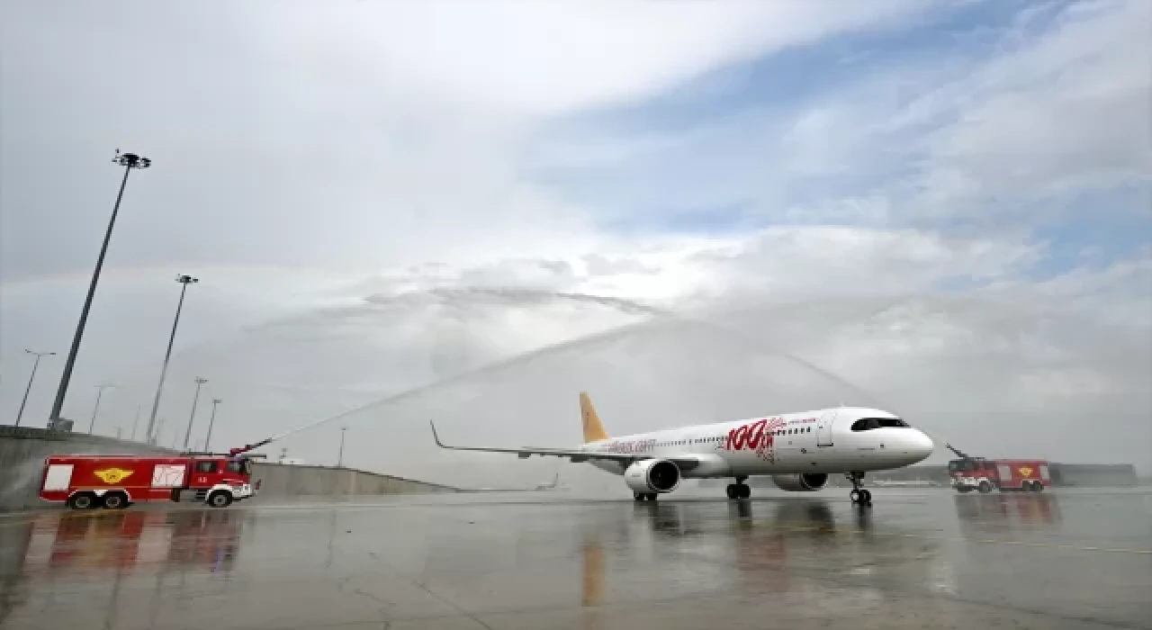 Pegasus, 100. uçağı ”Cumhuriyet”i teslim aldı