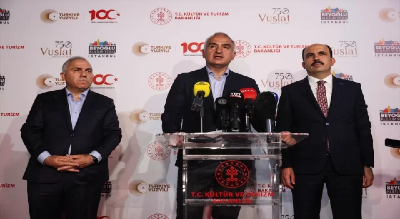 Sultanahmet’te yaklaşık 750 semazen sema gösterisi sundu