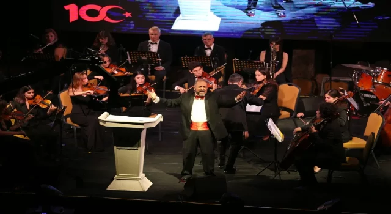 Fethiye’deki Telmessos Antik Tiyatrosu’nda senfonik destan sahnelendi