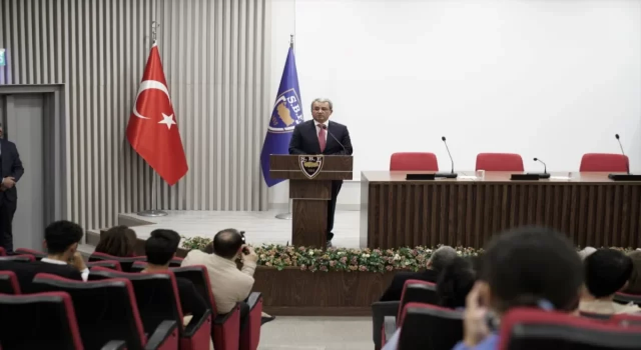 Dışişleri Bakan Yardımcısı Yıldız, Ankara Üniversitesinde geleceğin diplomatlarıyla tecrübelerini paylaştı: