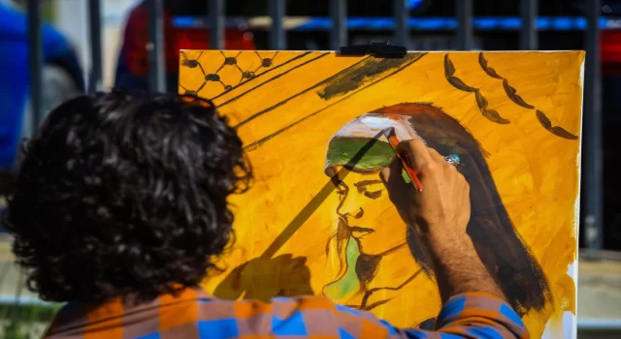 Bağdat’ta Gazze’deki İsrail zulmünü anlatan resim sergisi düzenlendi