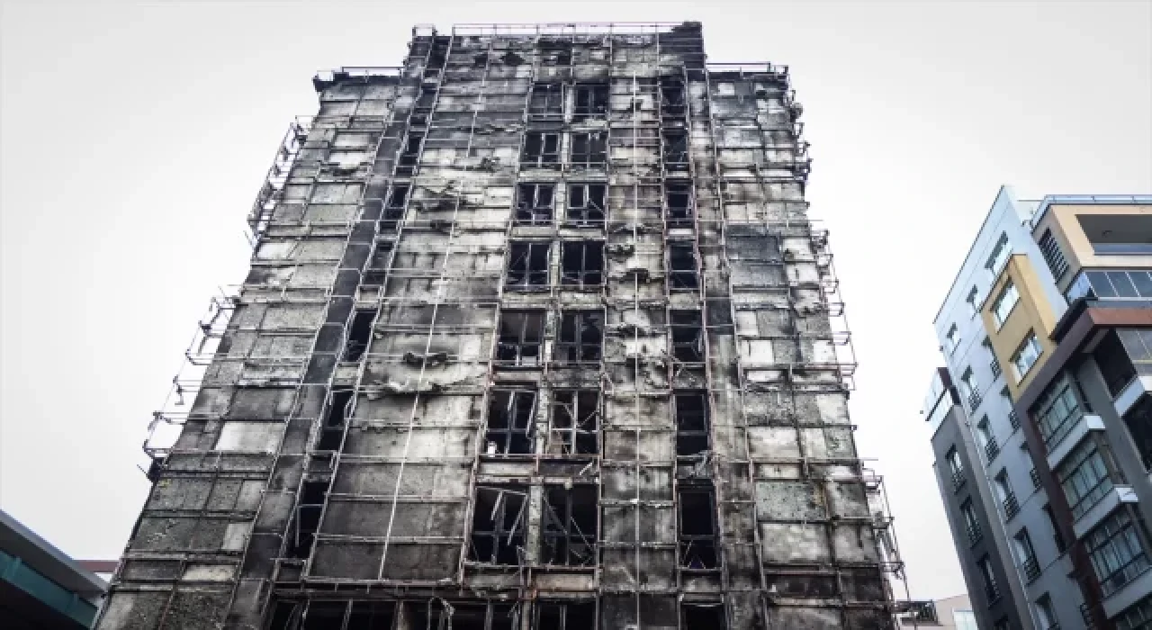 GÜNCELLEME  Bursa’da 10 katlı binada çıkan yangın kontrol altına alındı