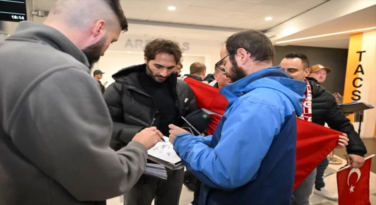 A Milli Futbol Takımı, Galler’e geldi