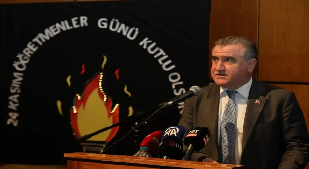 Gençlik ve Spor Bakanı Bak, Rize’de Öğretmenler Günü töreninde konuştu: