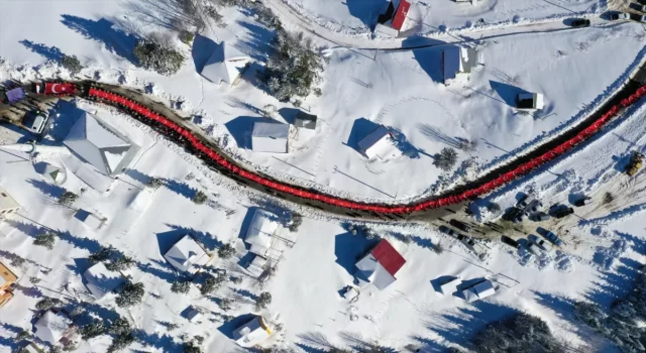 Sarıkamış şehitleri 2 bin 200 rakımlı Sis Dağı’nda anıldı