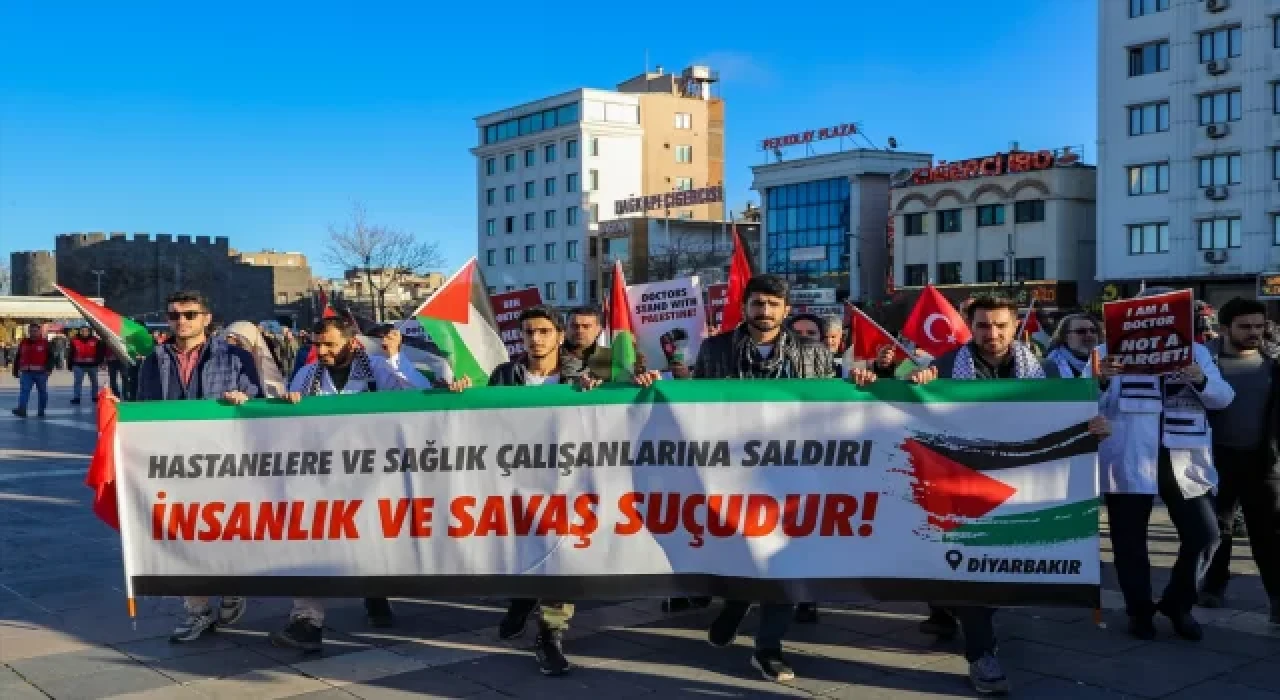 Diyarbakır ve Siirt’te hekimlerden İsrail’e karşı ”sessiz yürüyüş”