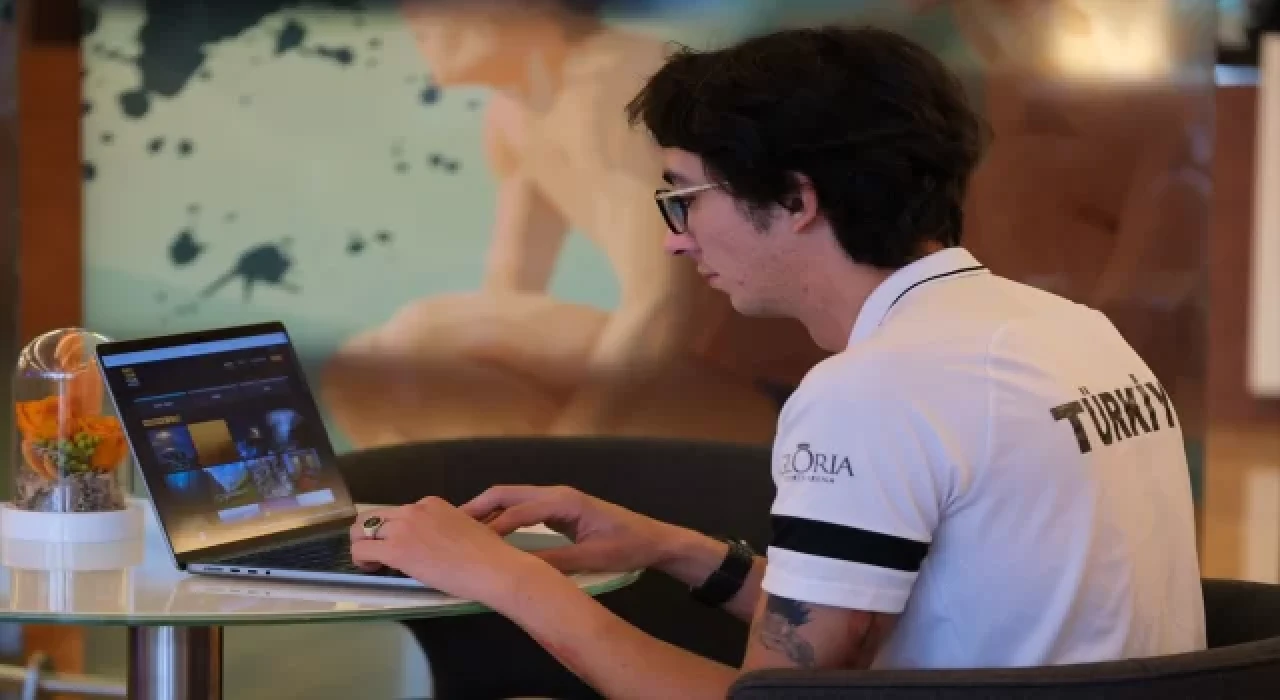 Milli okçu Mete Gazoz, AA’nın ”Yılın Kareleri” oylamasına katıldı