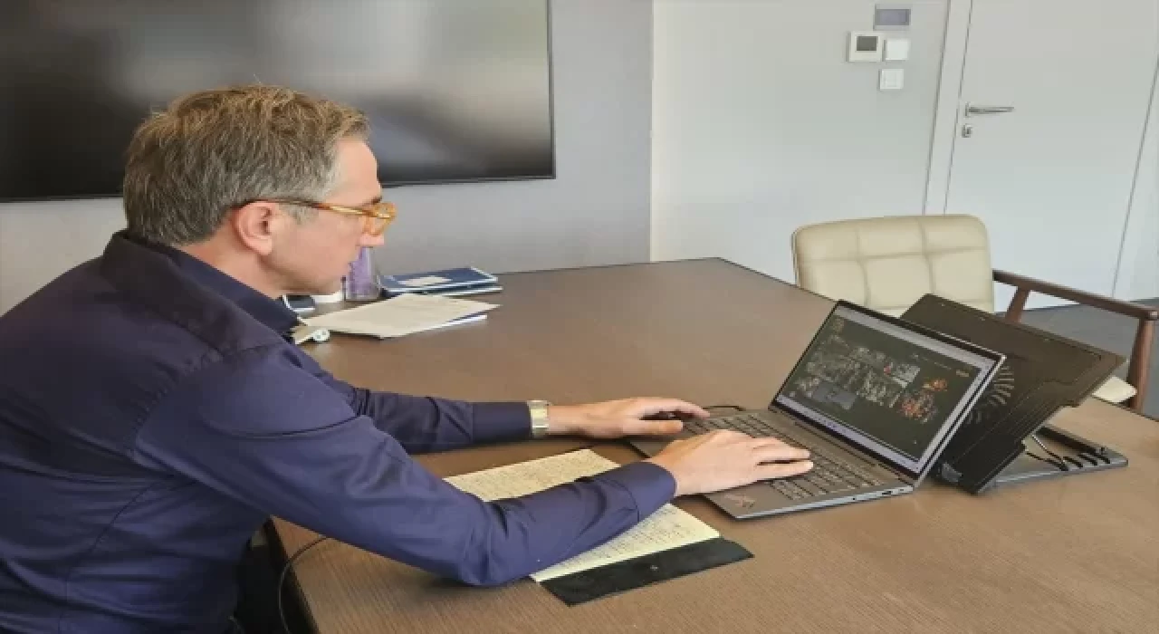 Vodafone Türkiye CEO’su Engin Aksoy, AA’nın ”Yılın Kareleri” oylamasına katıldı