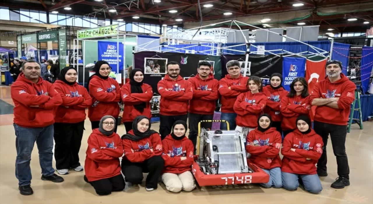 ABD’deki robot yarışmasında, tamamı kız öğrencilerden oluşan Türk takımı hünerlerini sergiledi