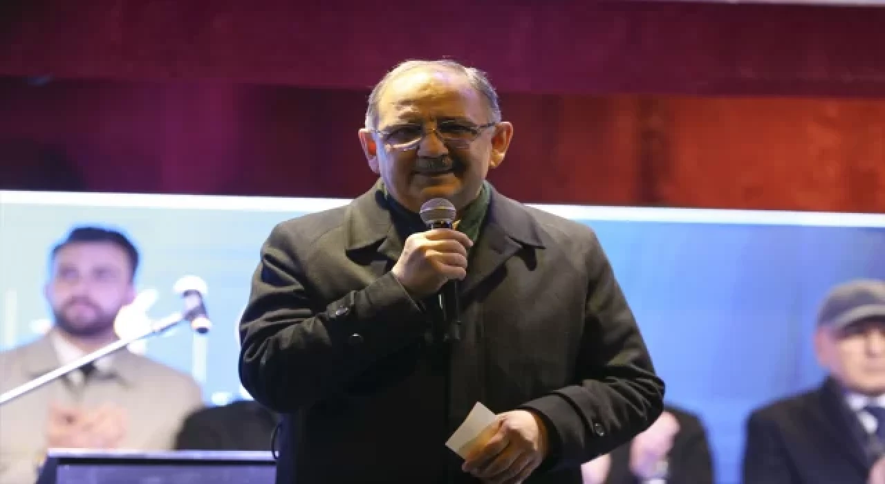 Çevre, Şehircilik ve İklim Değişikliği Bakanı Özhaseki, Balıkesir’de mitingde konuştu: