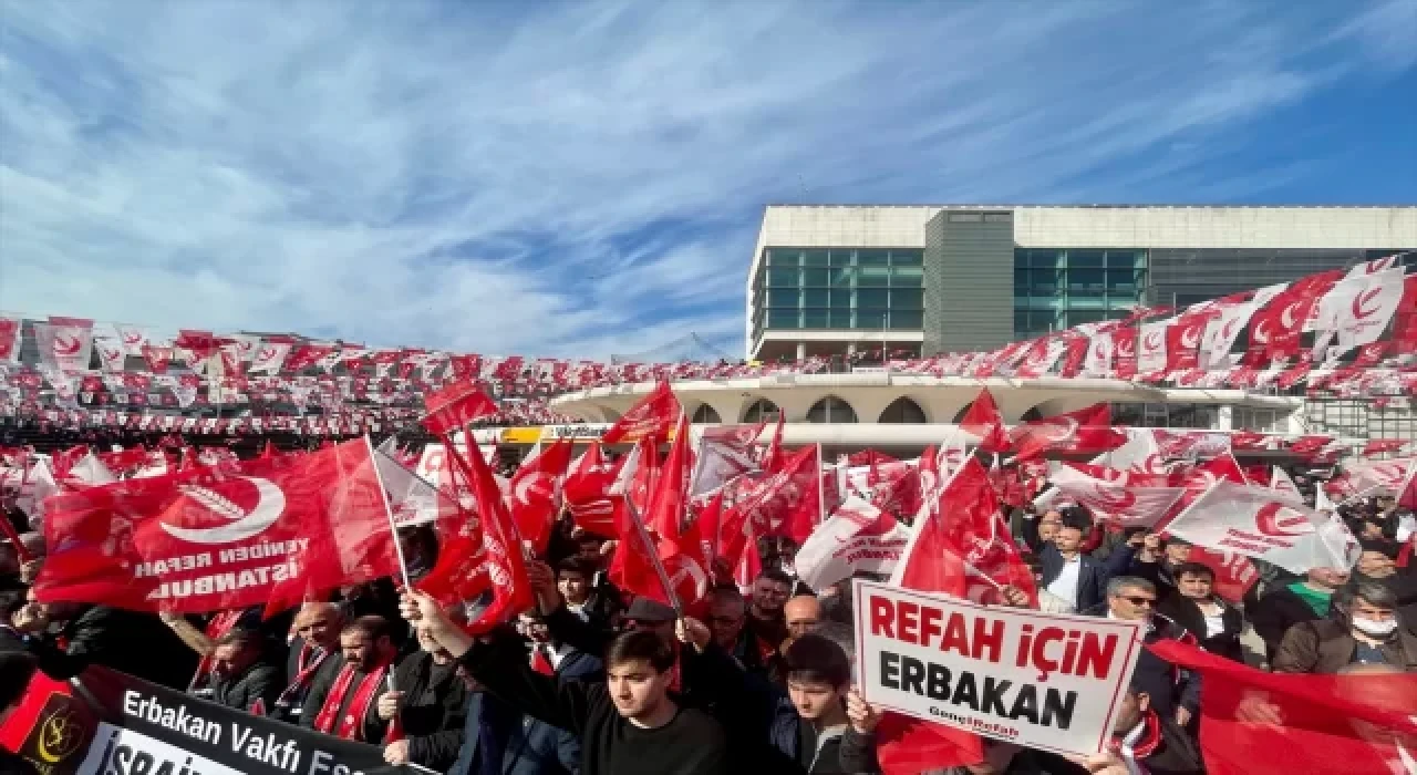 Yeniden Refah Partisi Genel Başkanı Erbakan, İstanbul mitinginde konuştu:
