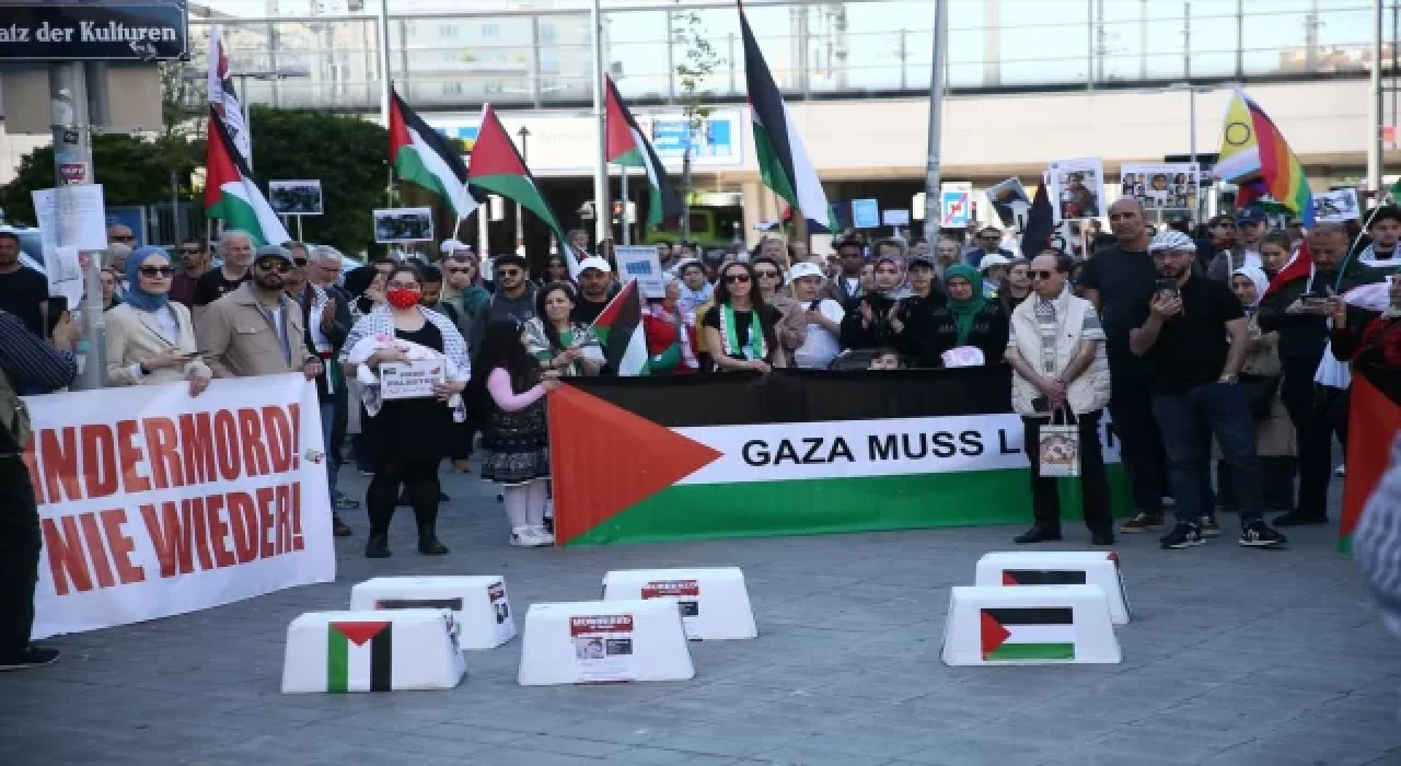 Avusturya’da, İsrail’in Gazze’ye yönelik saldırıları protesto edildi