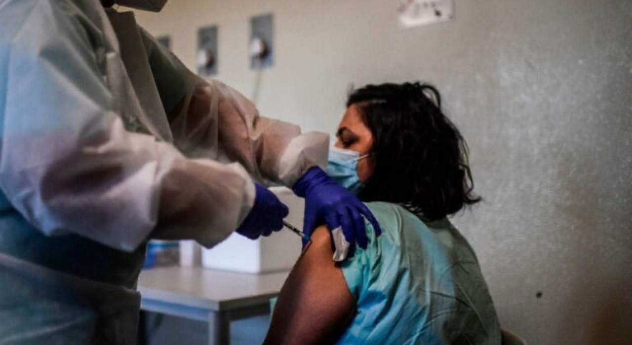 AB'nin aşı kimliği sadece onaylı aşılara