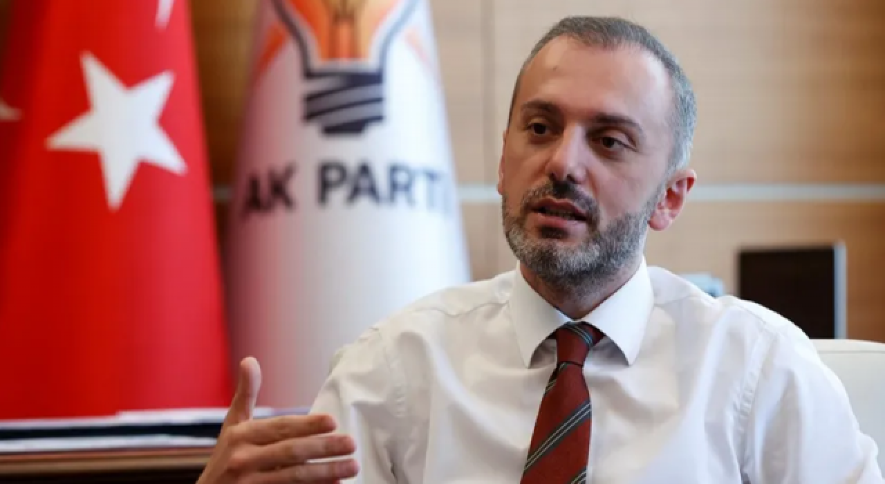 AK Parti'de 715 ilçe ve 52 il yönetimi yenilendi