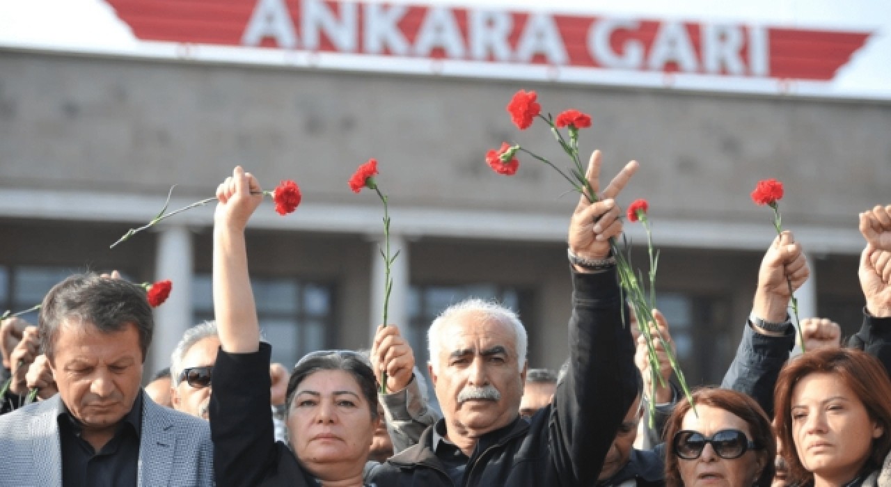 Ankara Gar katliamı davasında "9 klasör evrak soruşturmayı yürüten savcılar tarafından saklandı" iddiası!