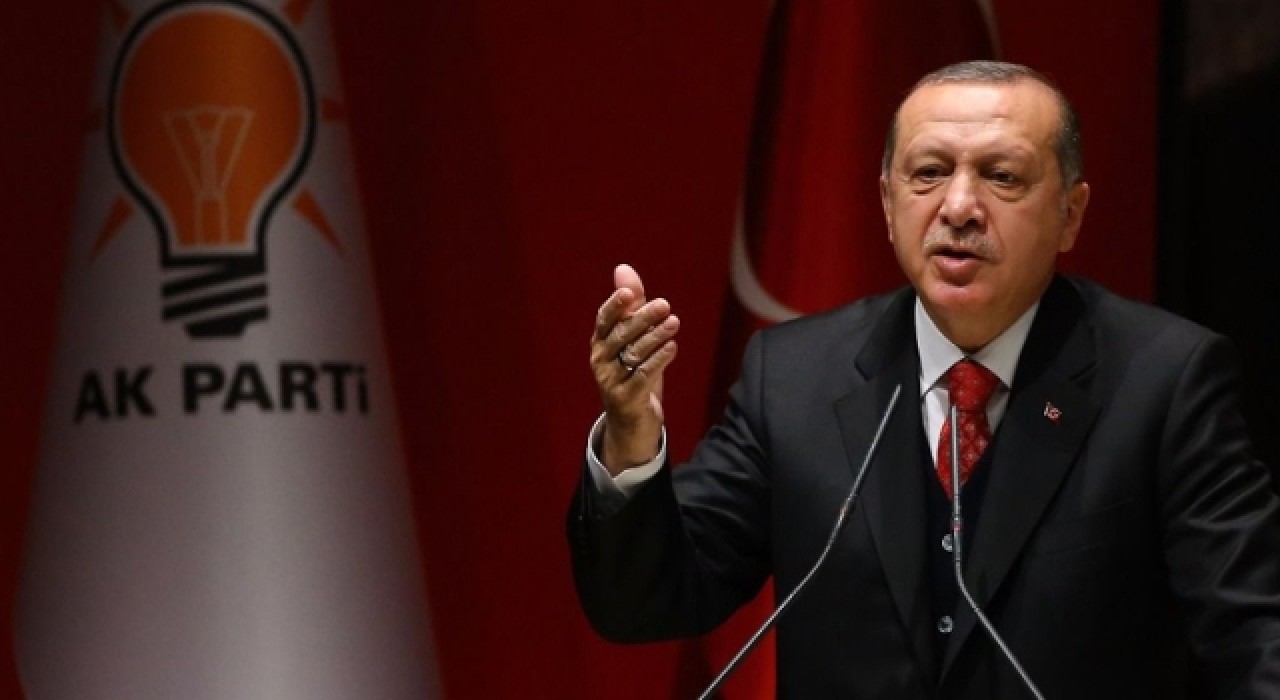 "Atayan da alan da Cumhurbaşkanı'yken dış güçler paramızdaki kaybın ve kötü yönetimin neresinden sorumlu?"