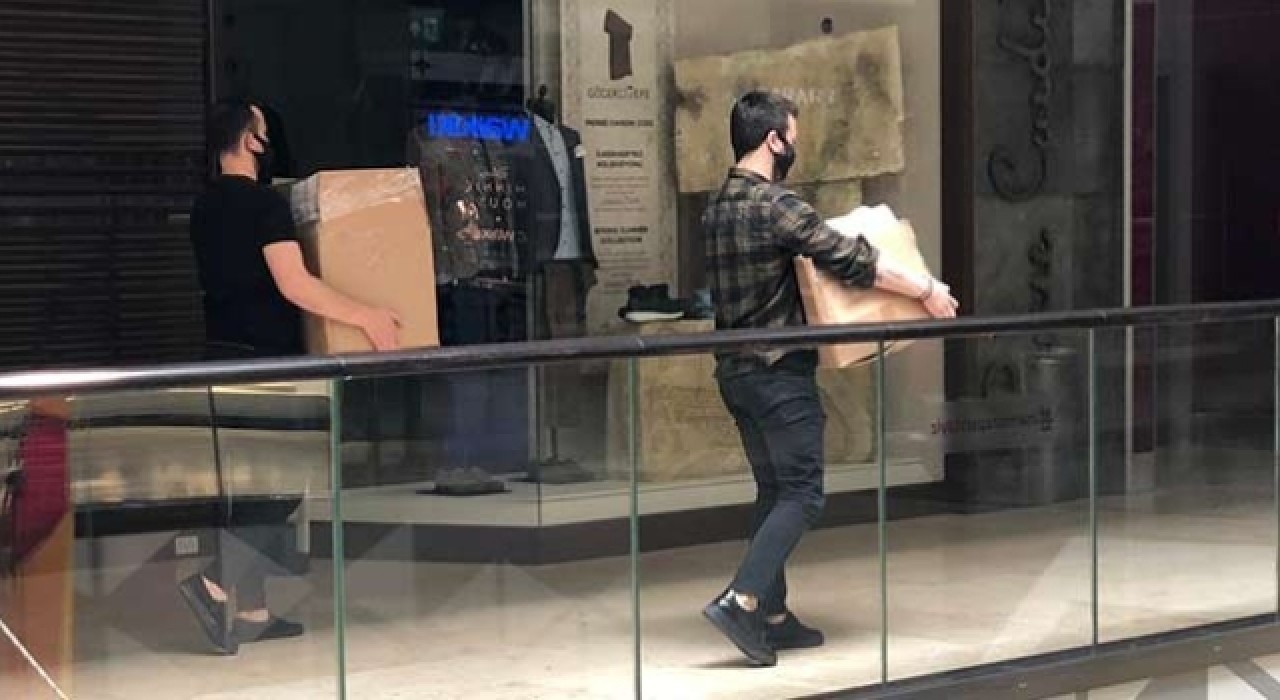 AVM sahipleri: Mal varlıklarını satarak yürümeye çalışıyoruz