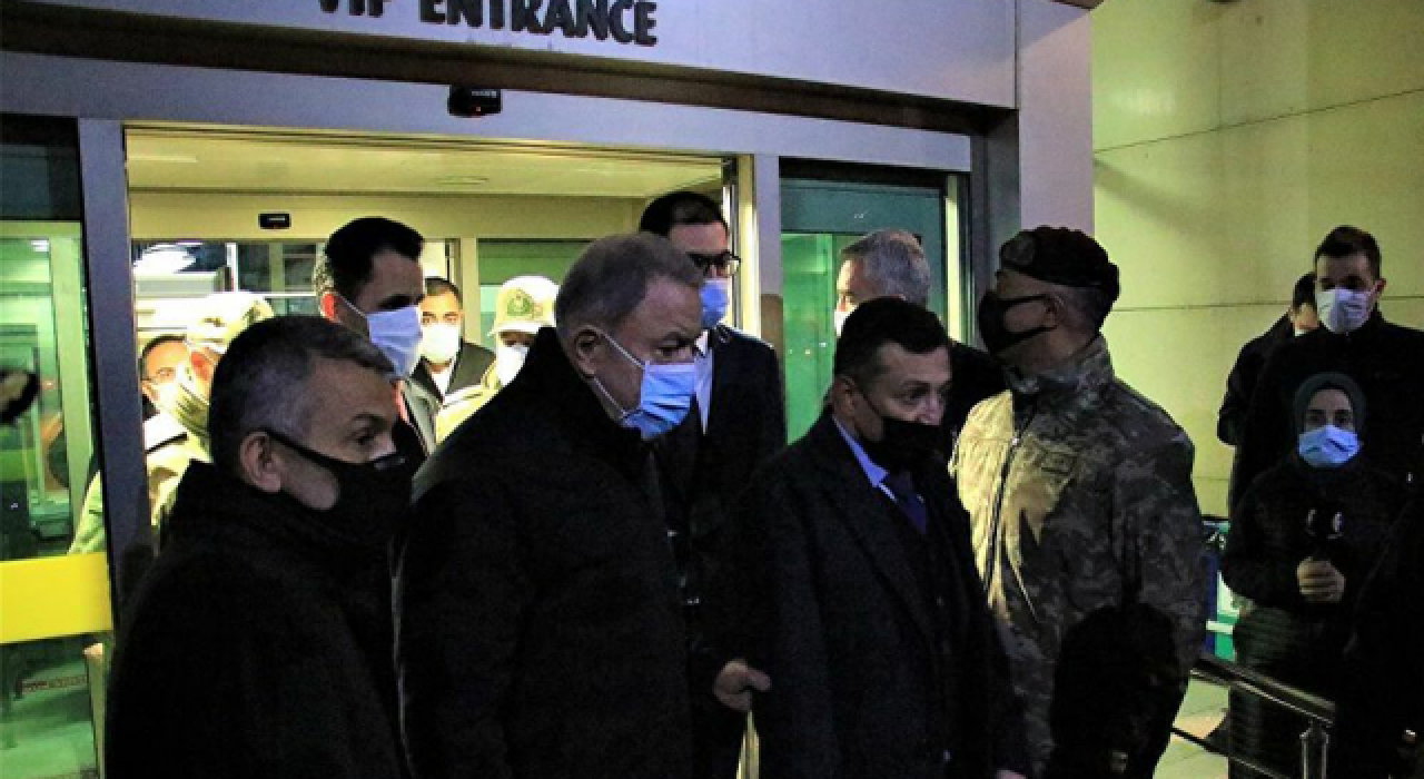 Bakan Akar ve komutanlar kaza bölgesinde