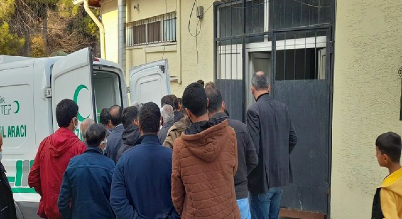 Balkondan düşen 4 yaşındaki çocuk hayatını kaybetti