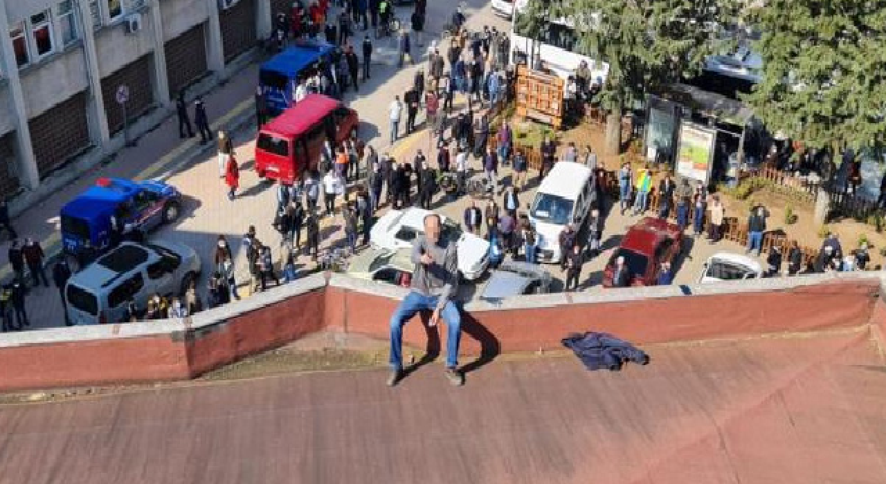 Belediye başkanı, intihar girişimini engelledi