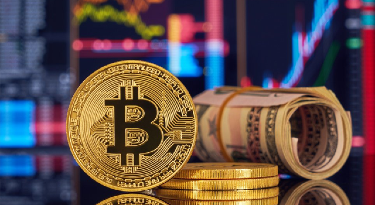 Bitcoin hacmi 1 trilyon dolara ulaştı