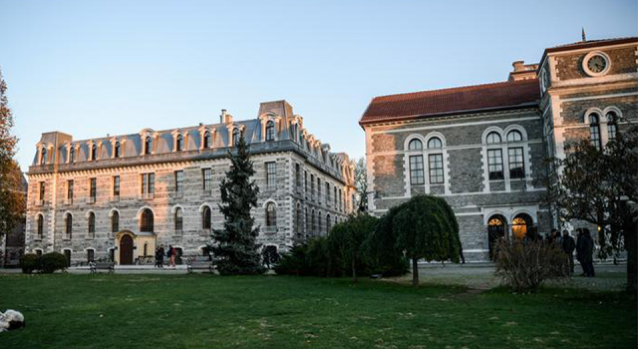 Boğaziçi'nde ne oluyor? Rektörlüğün Twitter hesabı askıya alındı