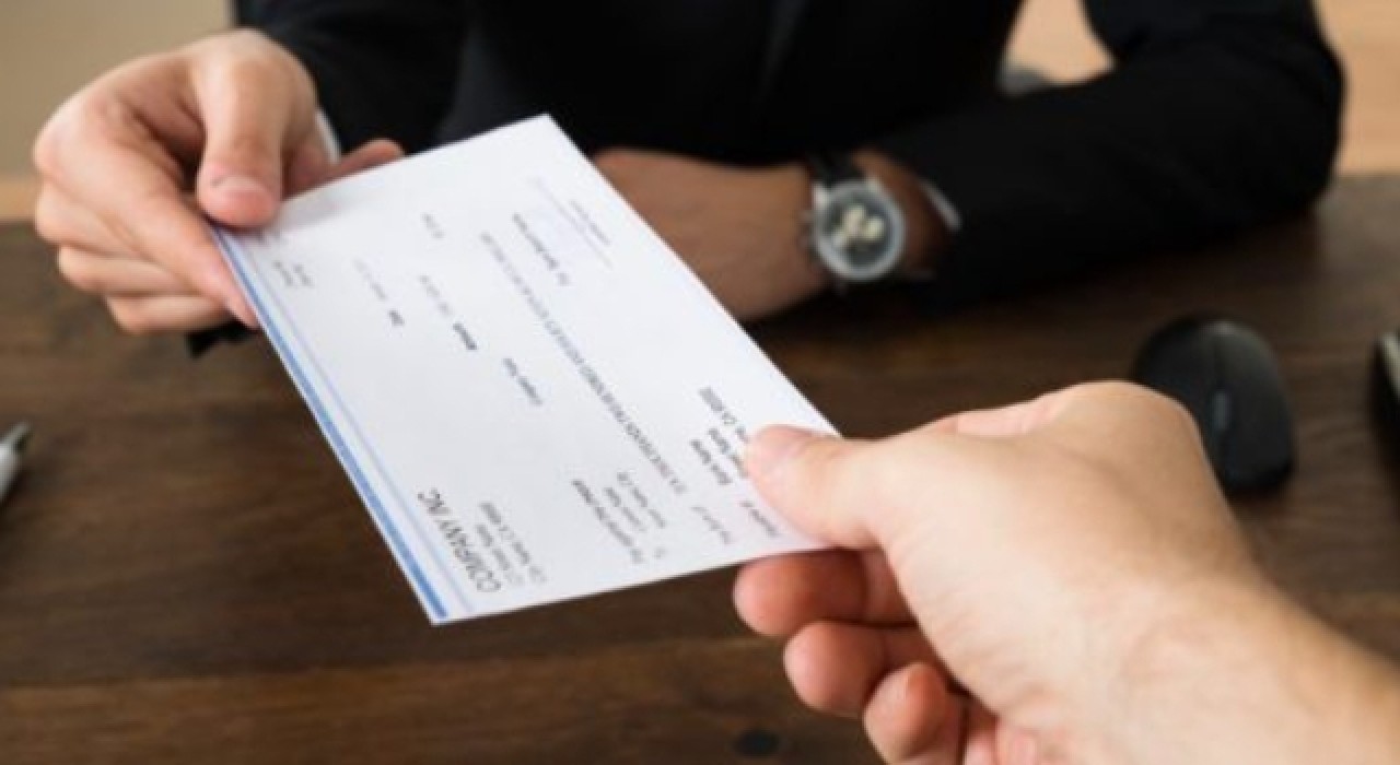 Karşılıksız çek dalgası geliyor