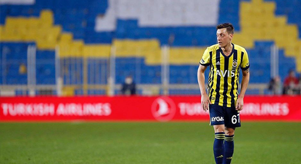 Mesut Özil: Rehabilitasyon süreci çok iyi geçiyor