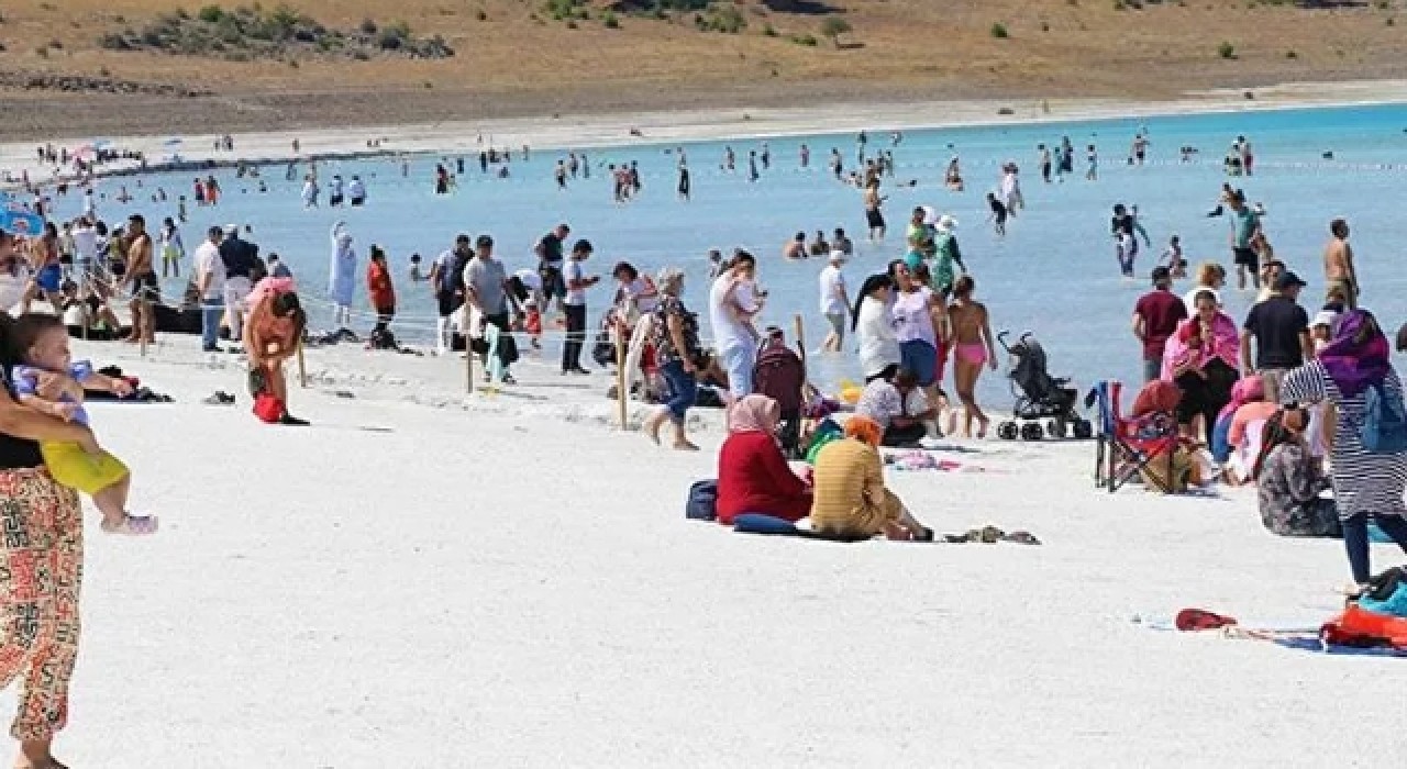 Salda Gölü'ne ziyaretçi sınırı geliyor