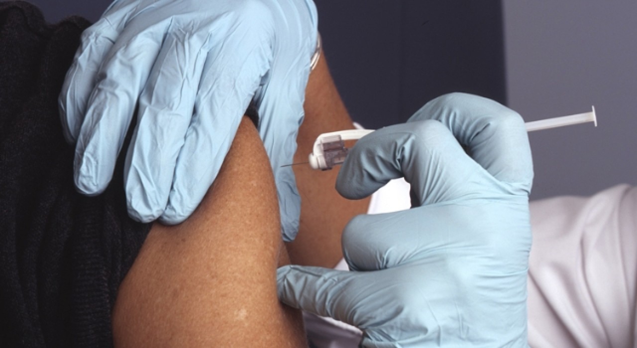 Türkiye'de yapılan Koronavirüs aşı miktarı 15 milyon dozu geçti