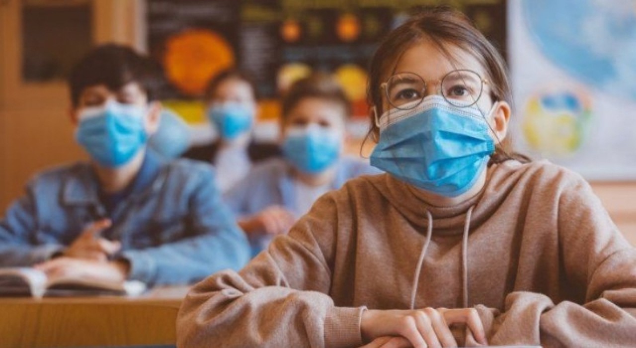 Uzaktan eğitimde velilerden yemek ve servis ücreti alan özel okullar hakkında karar