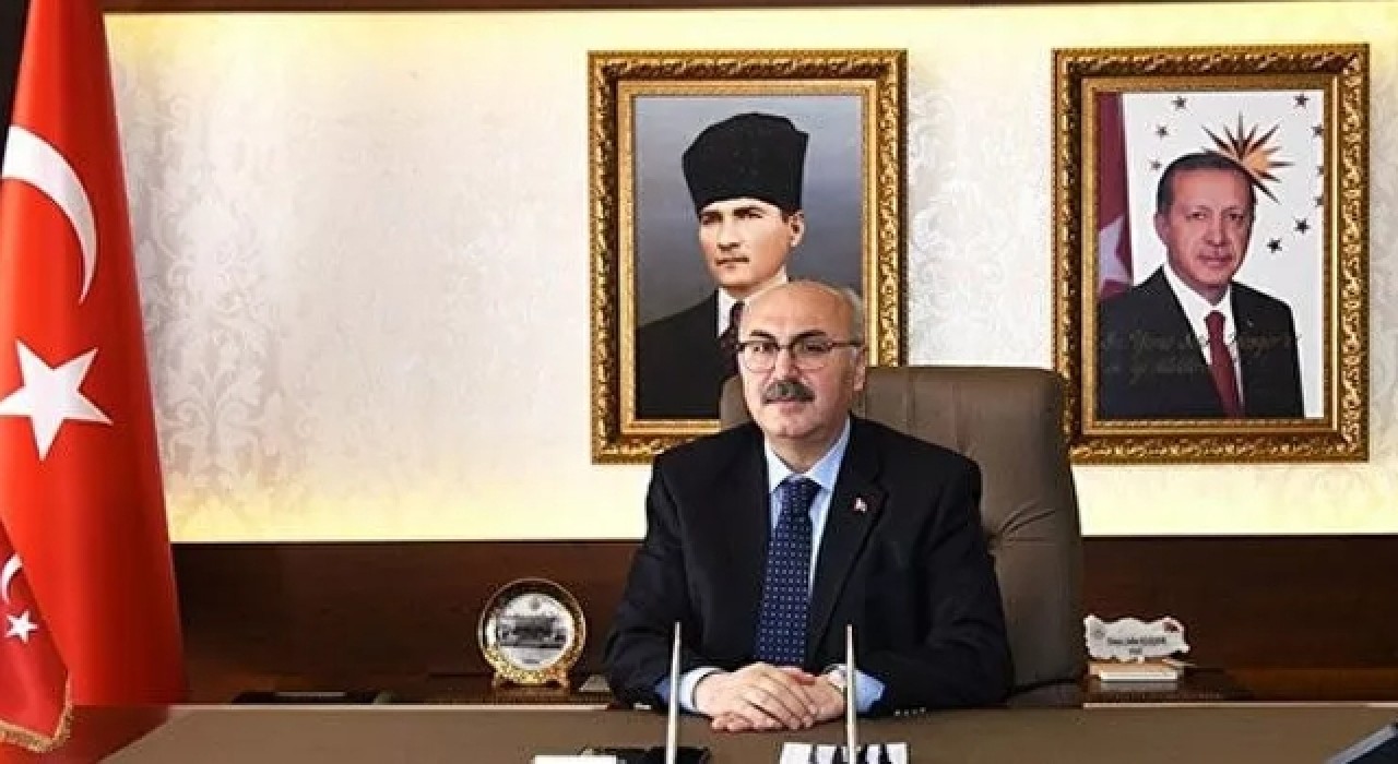 Vali Köşger'den İzmirlilere risk haritası uyarısı: Kritik eşiği aşmış bulunuyoruz, daha kötüye gitmeyelim