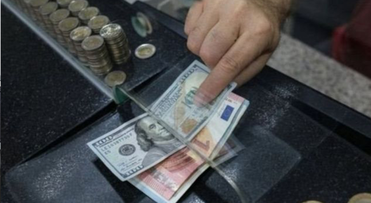 Vatandaş döviz almaya devam etti