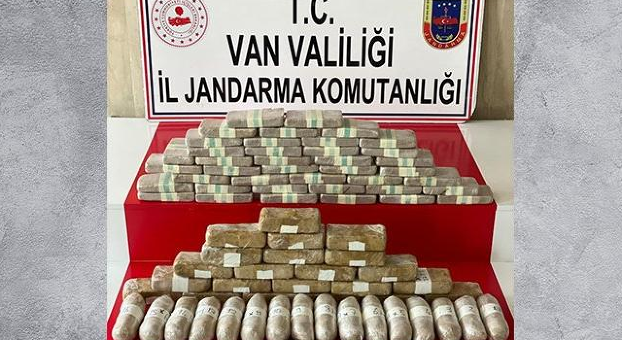 At sırtında 51 kilo eroin ele geçirildi