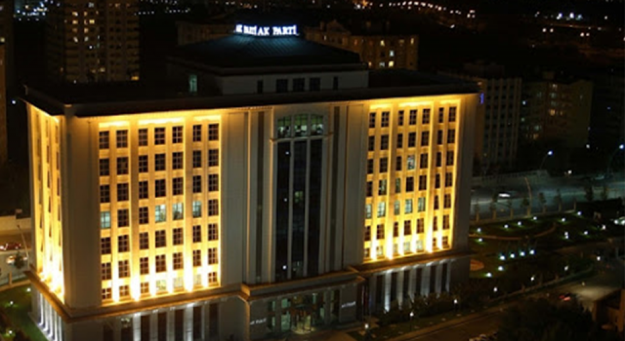 Beştepe'den sonra AK Parti MYK'da toplantı. Çelik'ten önemli açıklamalar